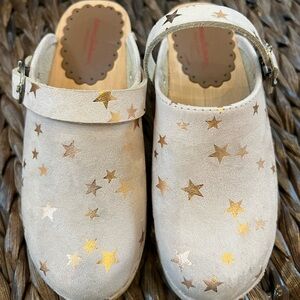 Hanna Andersson Starry Beige Kids Slippers